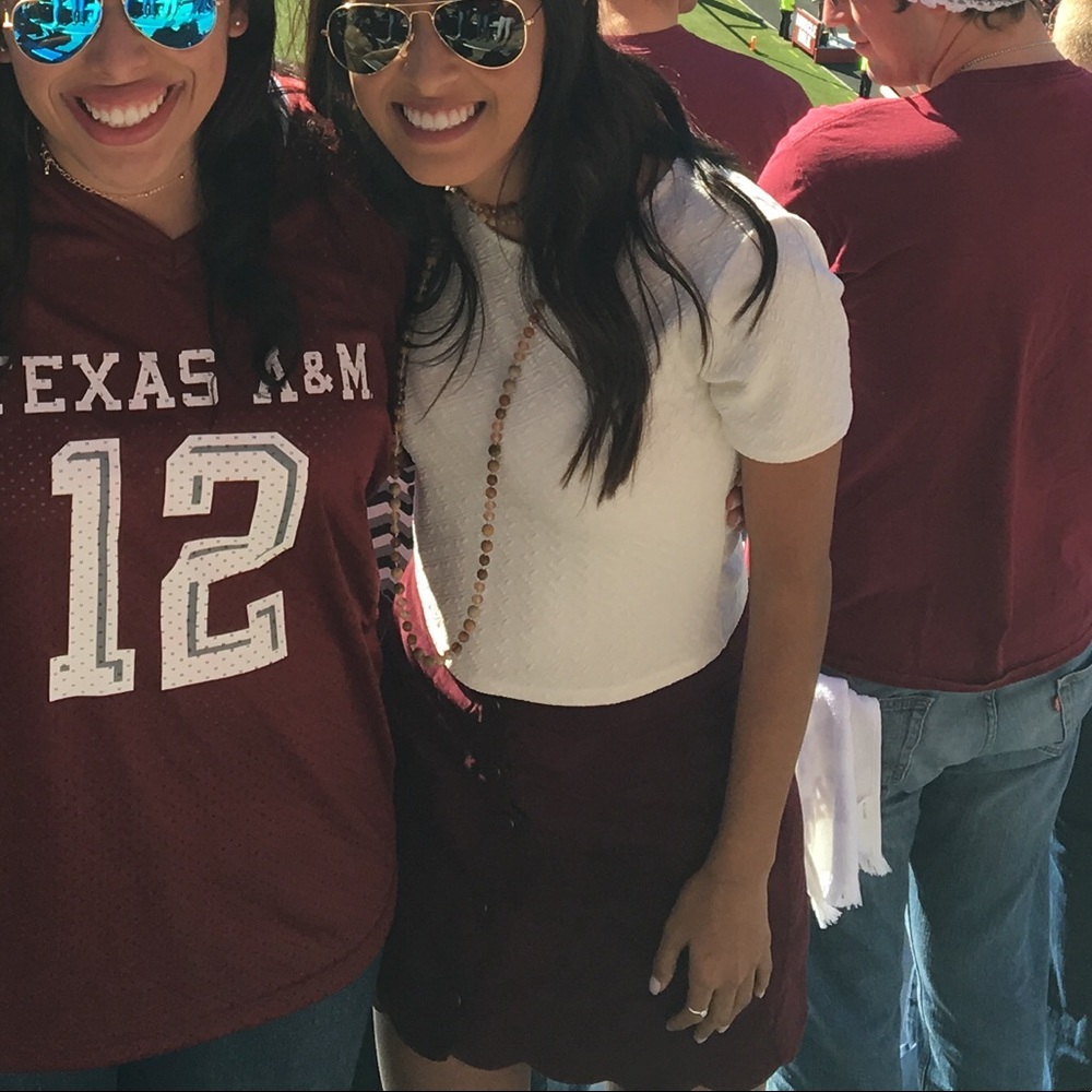 Maroon scalloped skirt